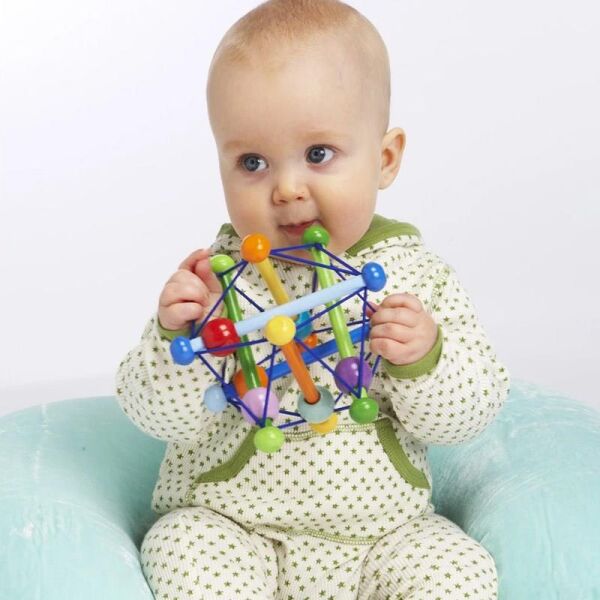 Manhattan Toy Ahşap Çıngıraklı Diş Kaşıyıcı