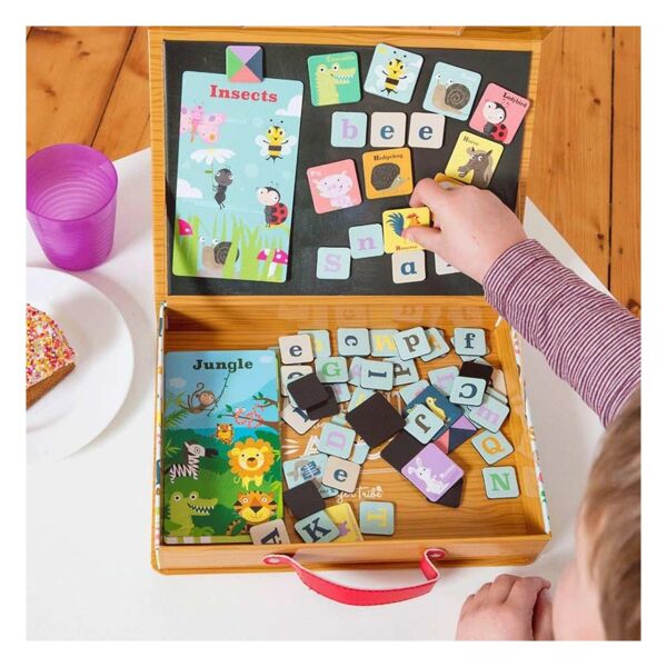 Tiger Tribe Mıknatıslı Okuma Seti - ABC Animals