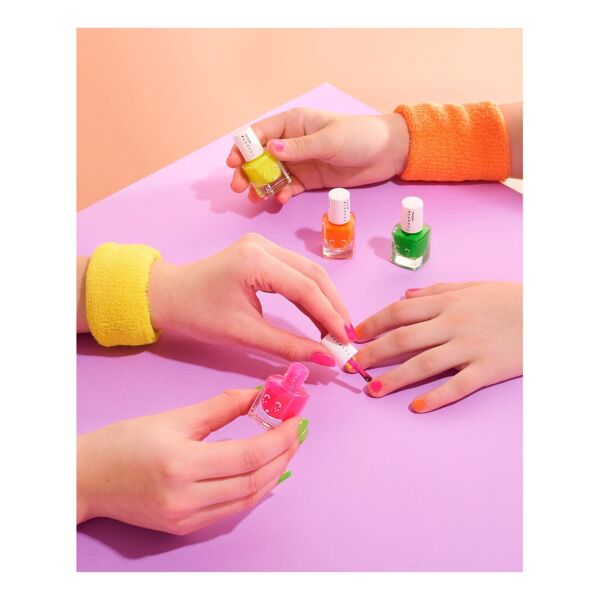 Inuwet Su Bazlı Çocuk Ojesi Ananas Kokulu ve Neon