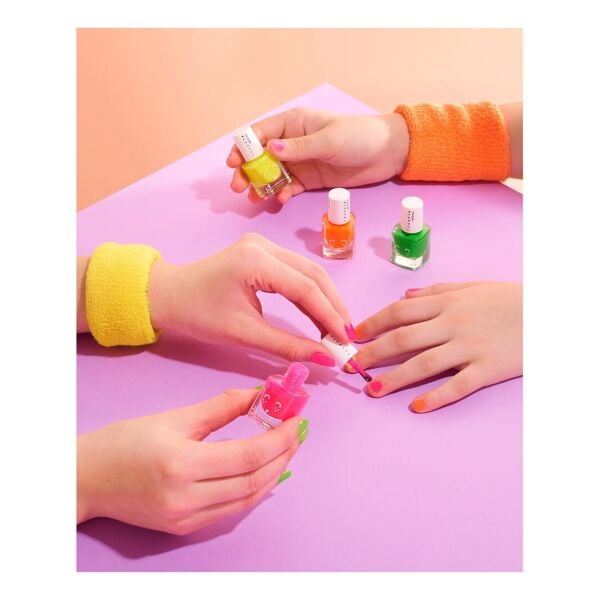 Inuwet Su Bazlı Çocuk Ojesi Ananas Kokulu ve Neon