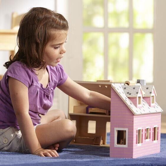 Melissa&Doug Ahşap Taşınabilir Küçük Mobilyalı Ev