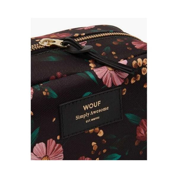 Black Flowers Big Beauty